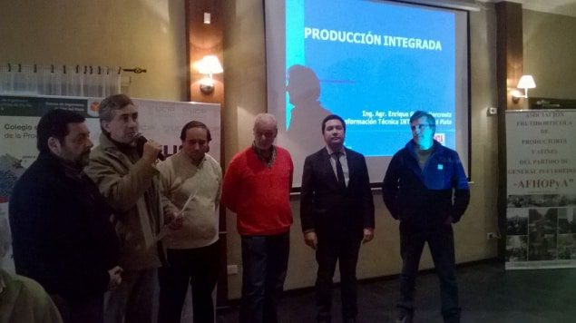 Más de 200 asistentes participaron del curso de monitoreadores
