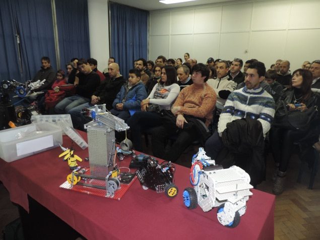 Concurrida charla de Robótica en el Centro de Capacitación UCIP