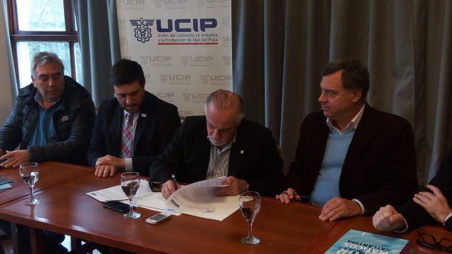 La UCIP firmó convenio para hacer un relevamiento sobre el sector Industrial