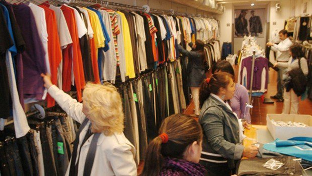 Agosto, el mes del año con mayor caída de ventas