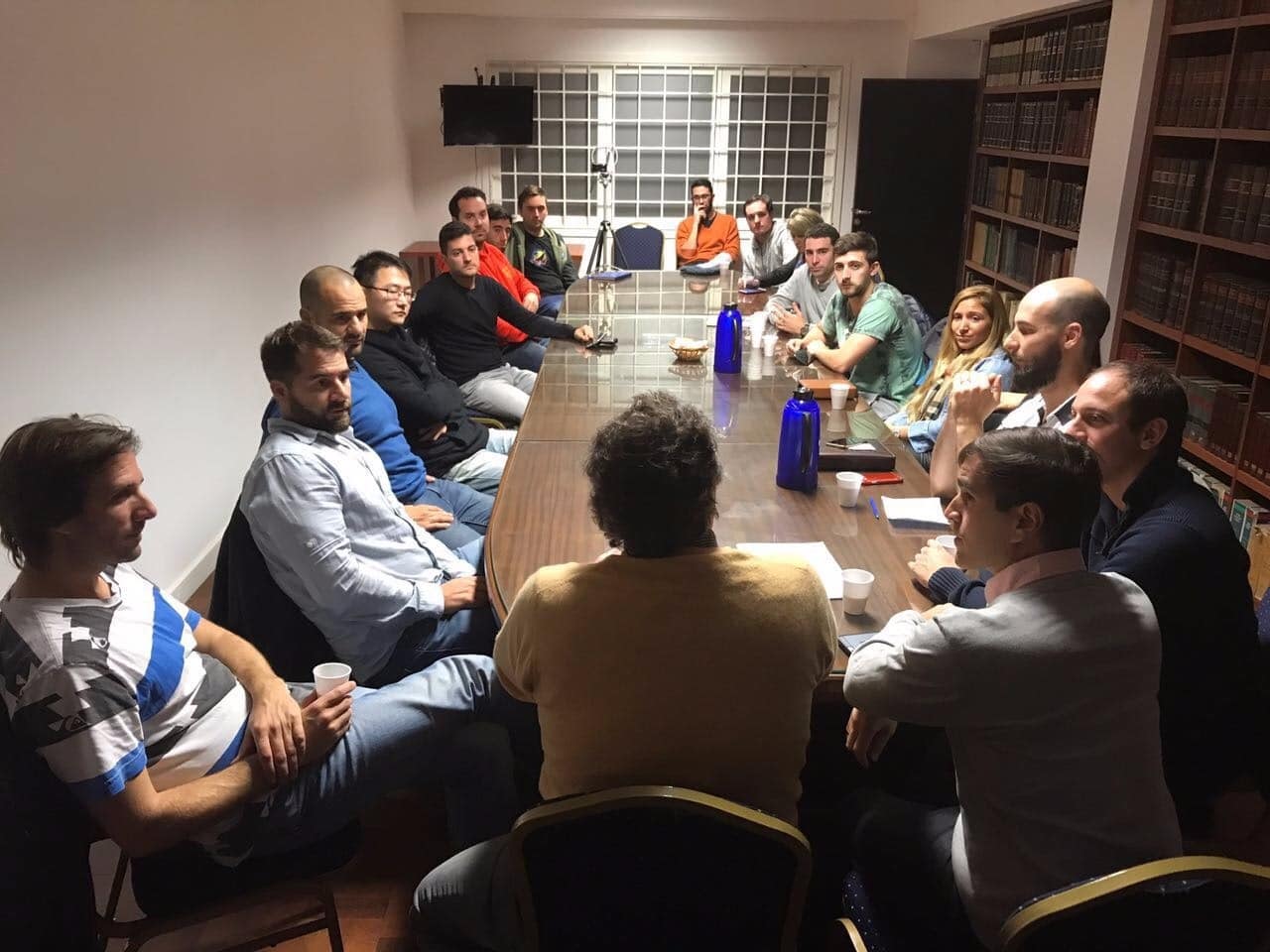 La Comisión Joven se reunió con referentes de la Cámara de Ferreteros