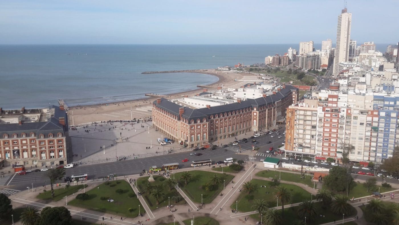 Bocanada de aire para los comercios de centros comerciales vinculados al turismo