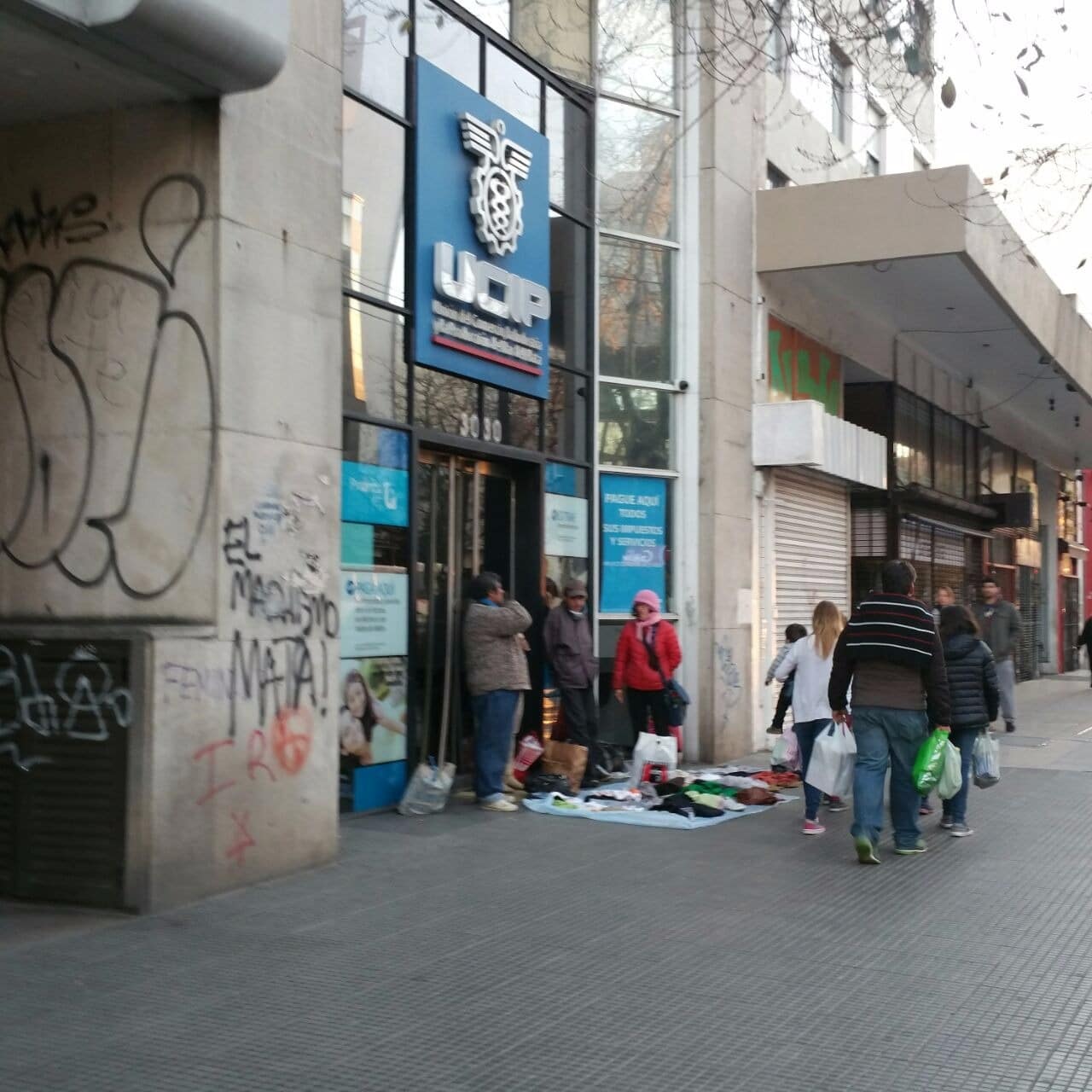 Paradoja de la venta ambulante