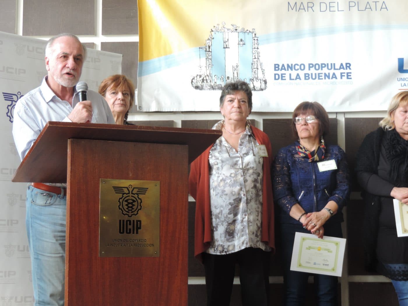 Emprendedores celebraron el 14 aniversario del Banco Popular de la Buena Fe