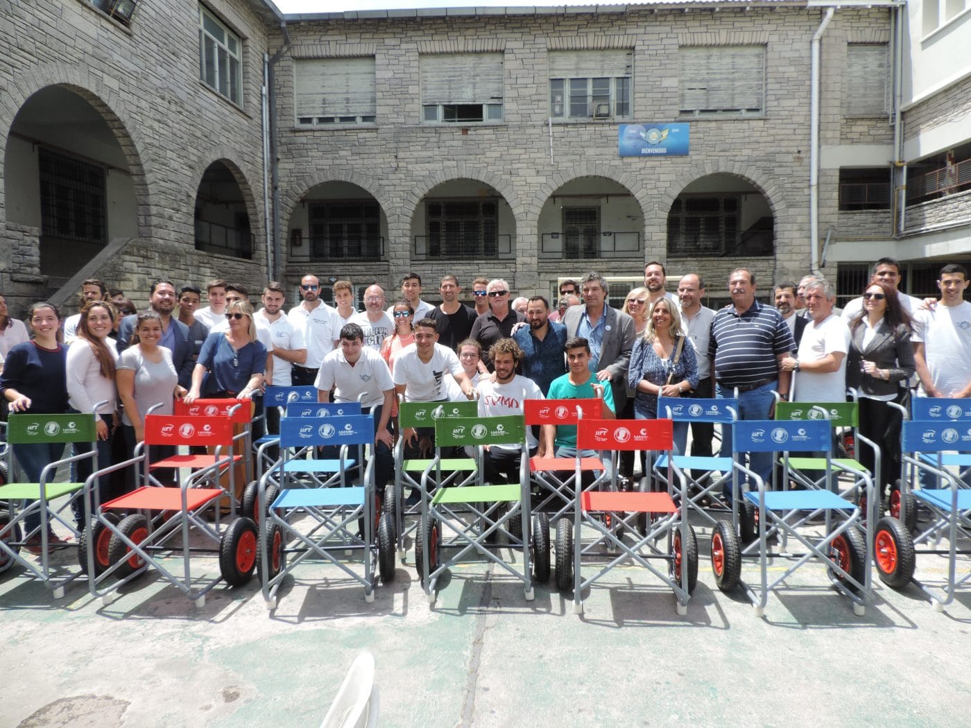 Se entregaron 40 sillas adaptadas para el Acceso a las Playas
