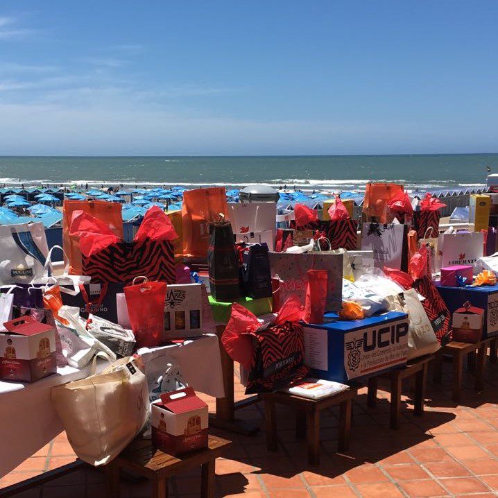 UCIP agasajó al Primer Turista del año