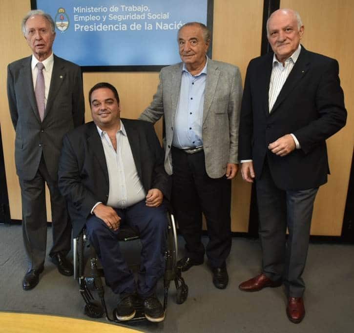 Se firmó la paritaria mercantil
