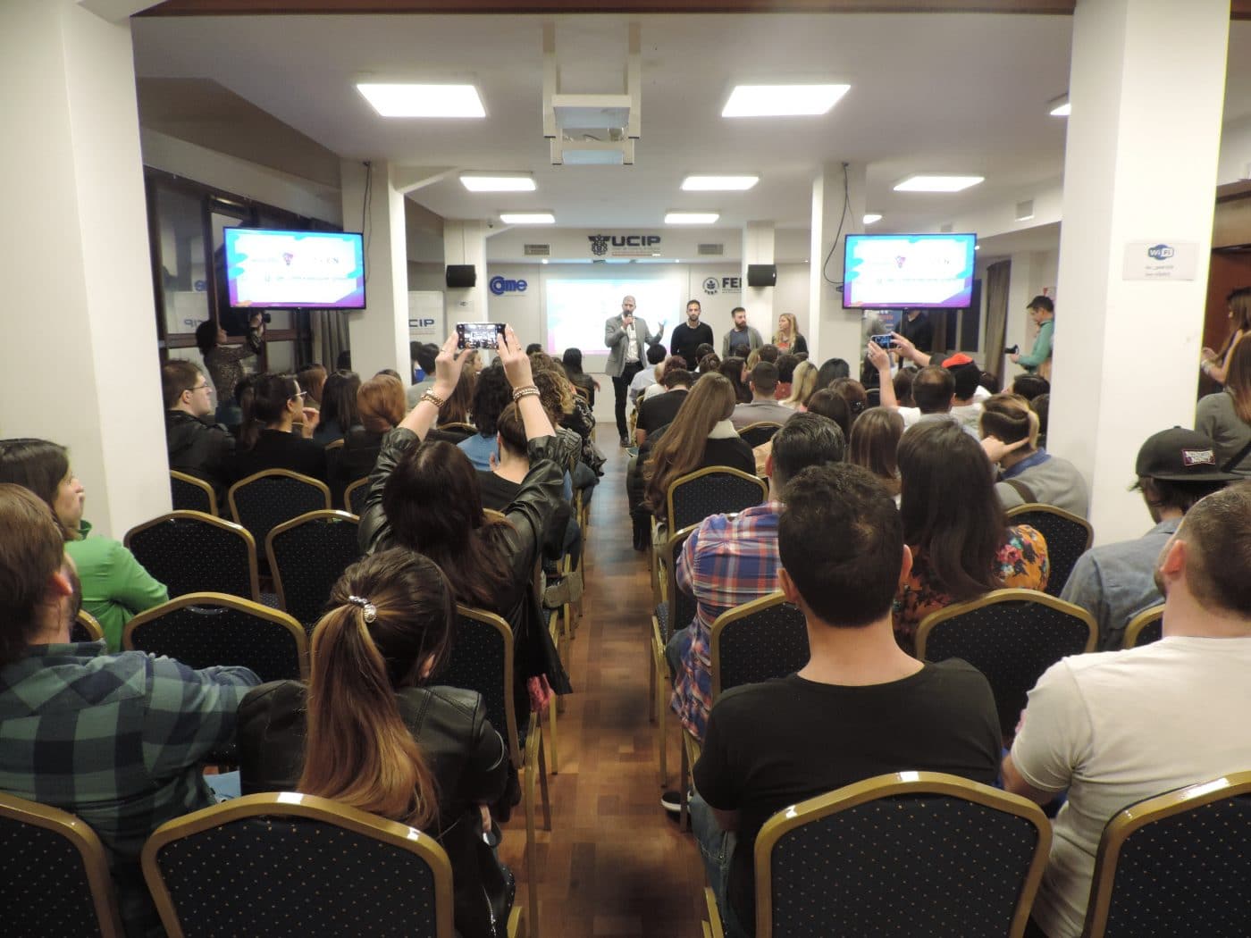 El lunes se darán a conocer los ganadores del Aemprender 2018
