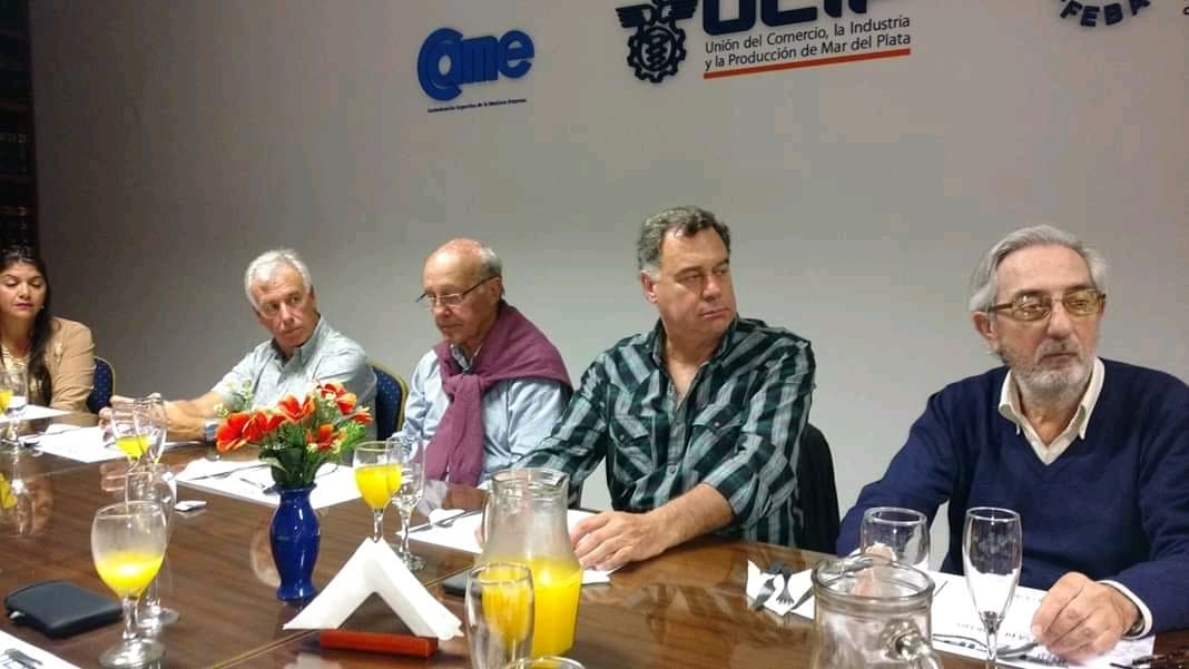 UIM realizó su brindis de fin de año
