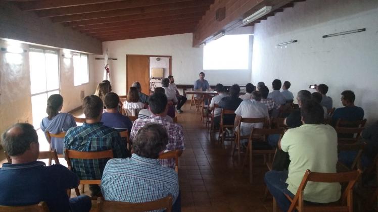 Reunión informativa en el INASE Balcarce sobre fiscalización de semilla de papa