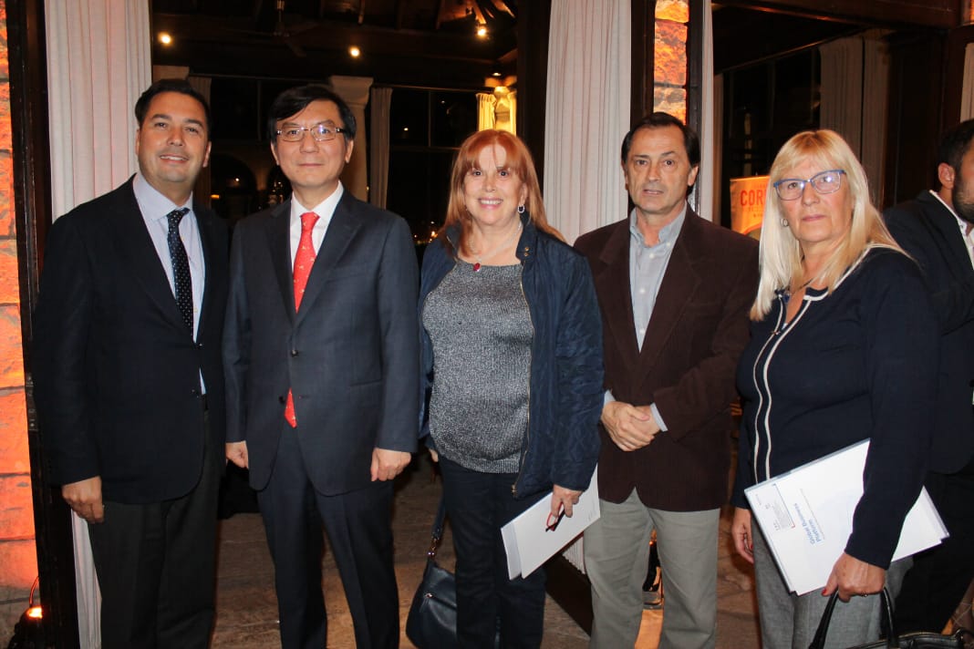 Dirigentes de UCIP participaron del encuentro con el Embajador de Corea