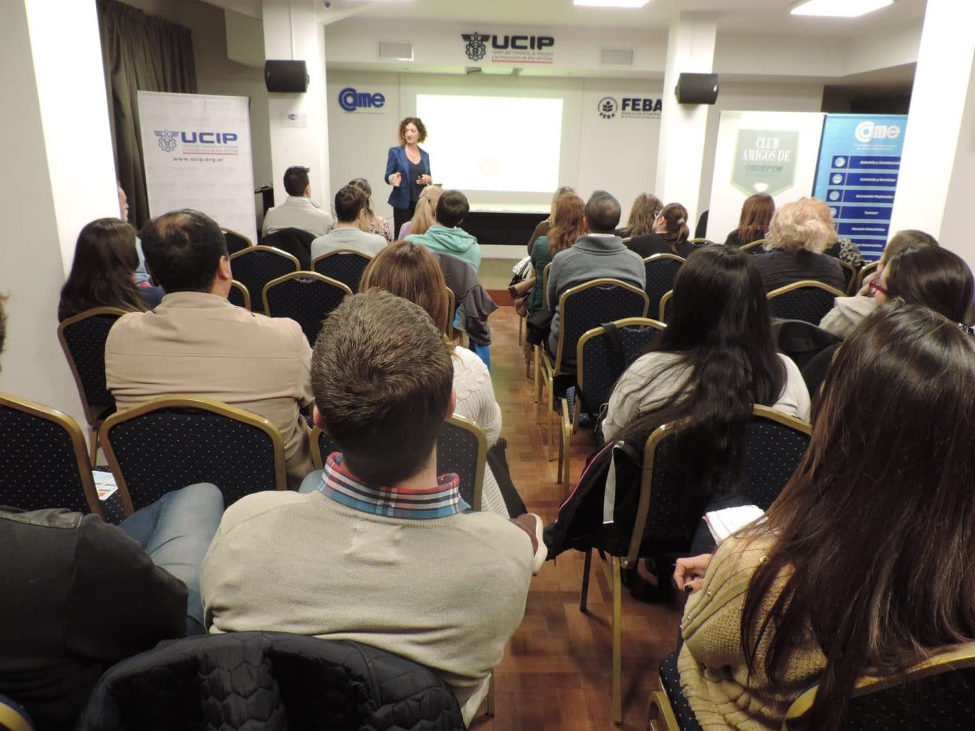 Se realizó en UCIP la charla “El líder como coach en tiempos de cambios”
