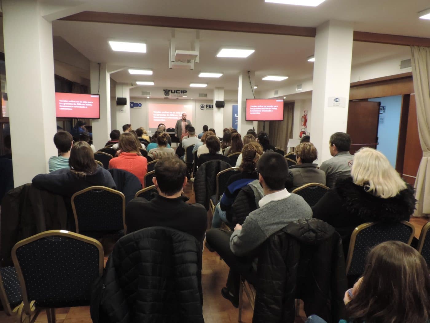 Se realizó la charla “Aprendé a crear tu tienda online”