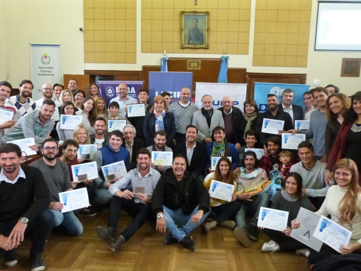 Se entregaron los reconocimientos del Aemprender