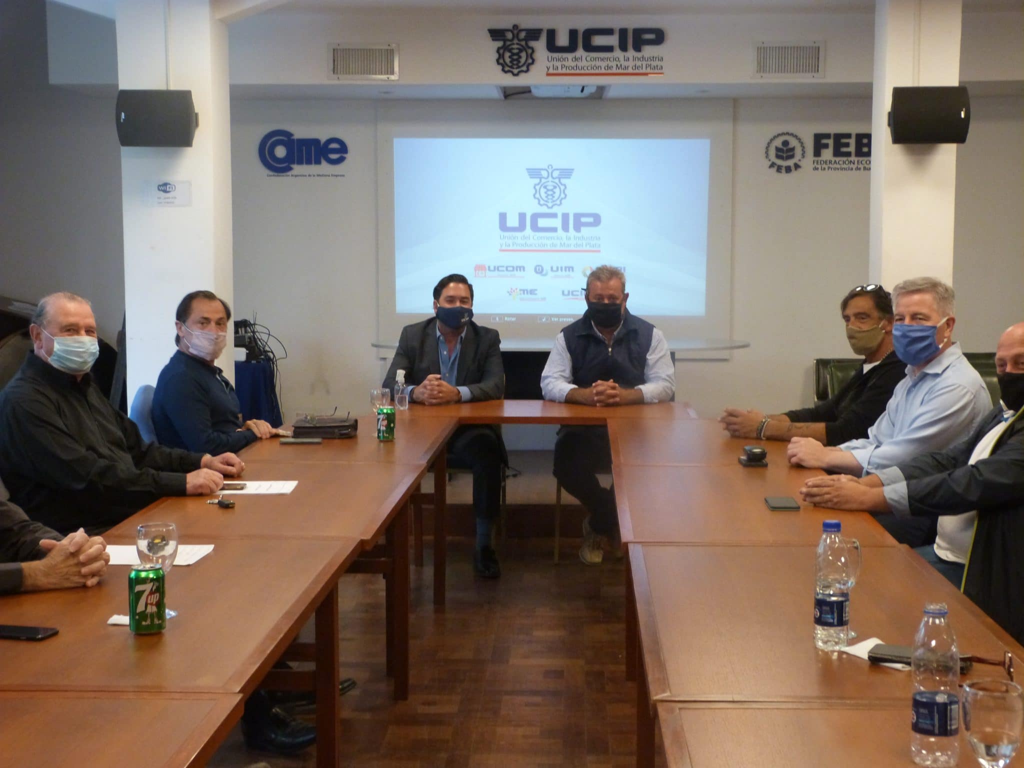 Reunión entre autoridades de la UCIP  y el Sindicato de Empleados de Comercio