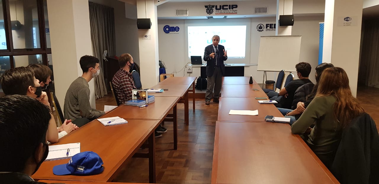 La UCIP participa del programa Jóvenes Dirigentes