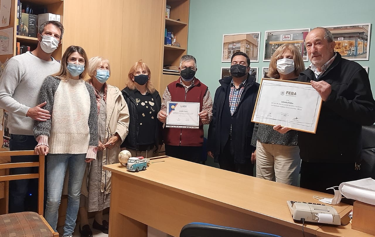 UCIP entregó un reconocimiento a la Librería Palito