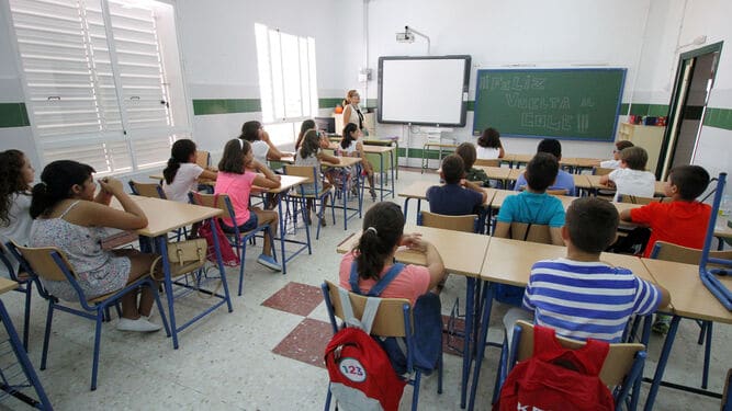 UCIP solicita aplazamiento del comienzo de clases en CABA