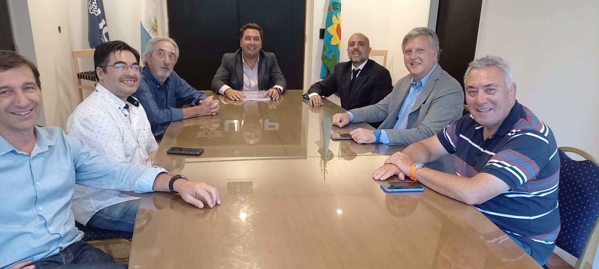 UCIP recibió la Guía de las Buenas Practicas del Consumidor