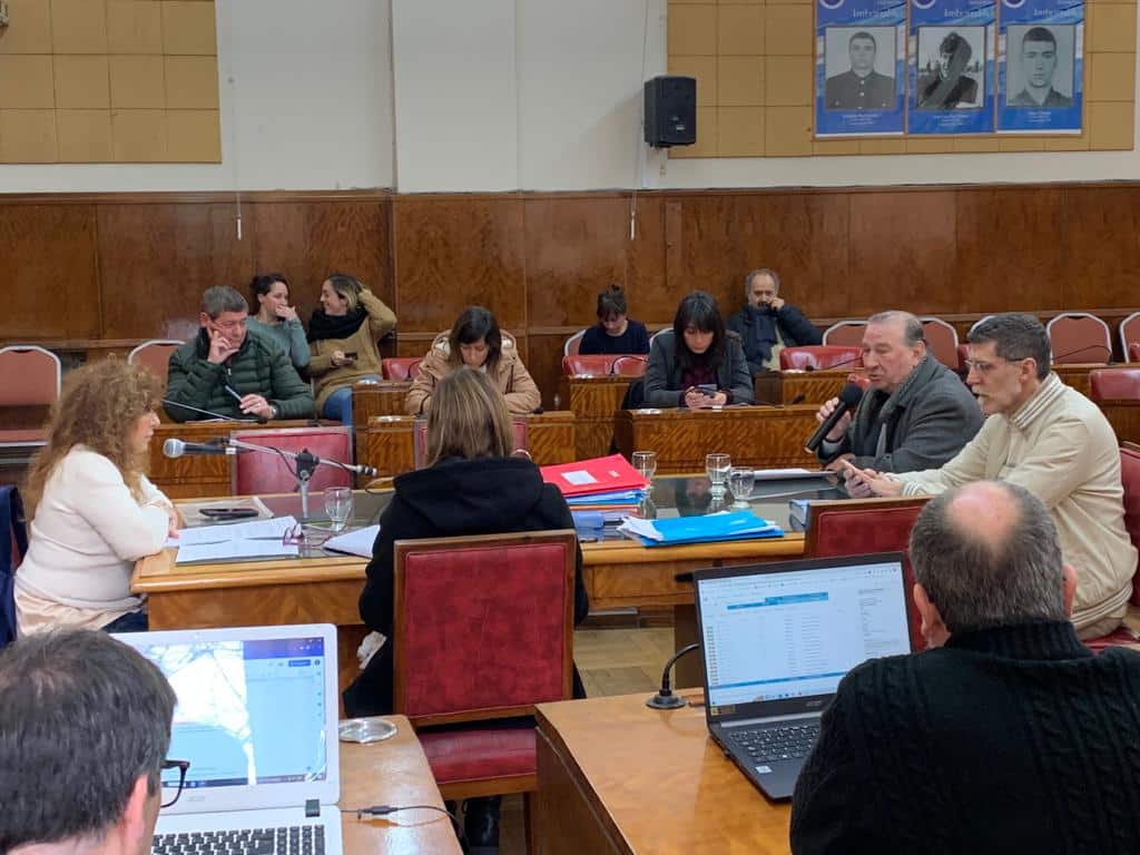 Programa “Comemos Afuera”: UCIP pidió una Audiencia Pública