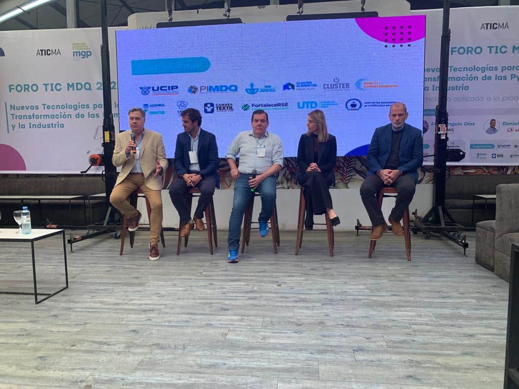 UCIP auspició el FORO TIC 2022