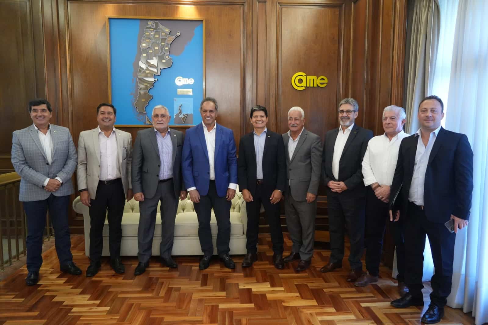 UCIP participó de un encuentro de trabajo con el Embajador Scioli