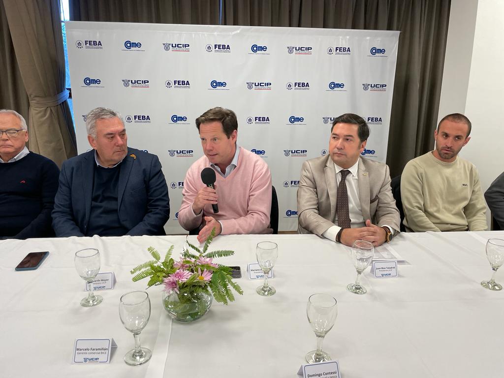 Encuentro del banco BICE con más de 50 empresarios en la sede de UCIP