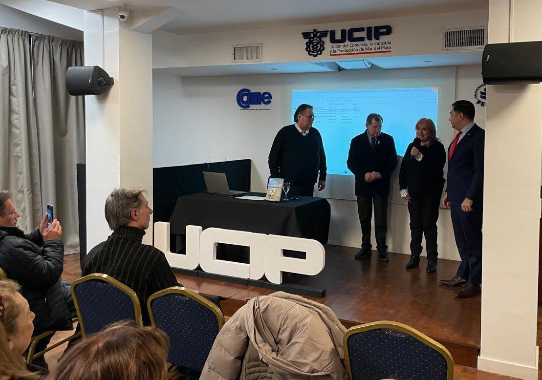 Marcelo Gobello disertó en UCIP