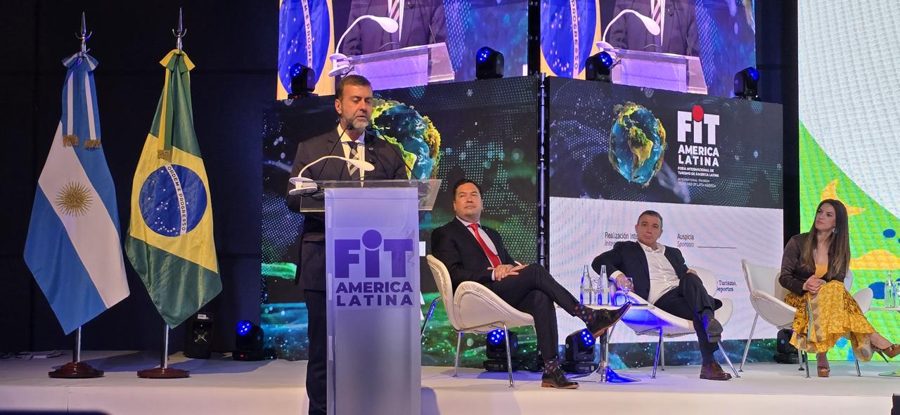 UCIP presente en la FIT