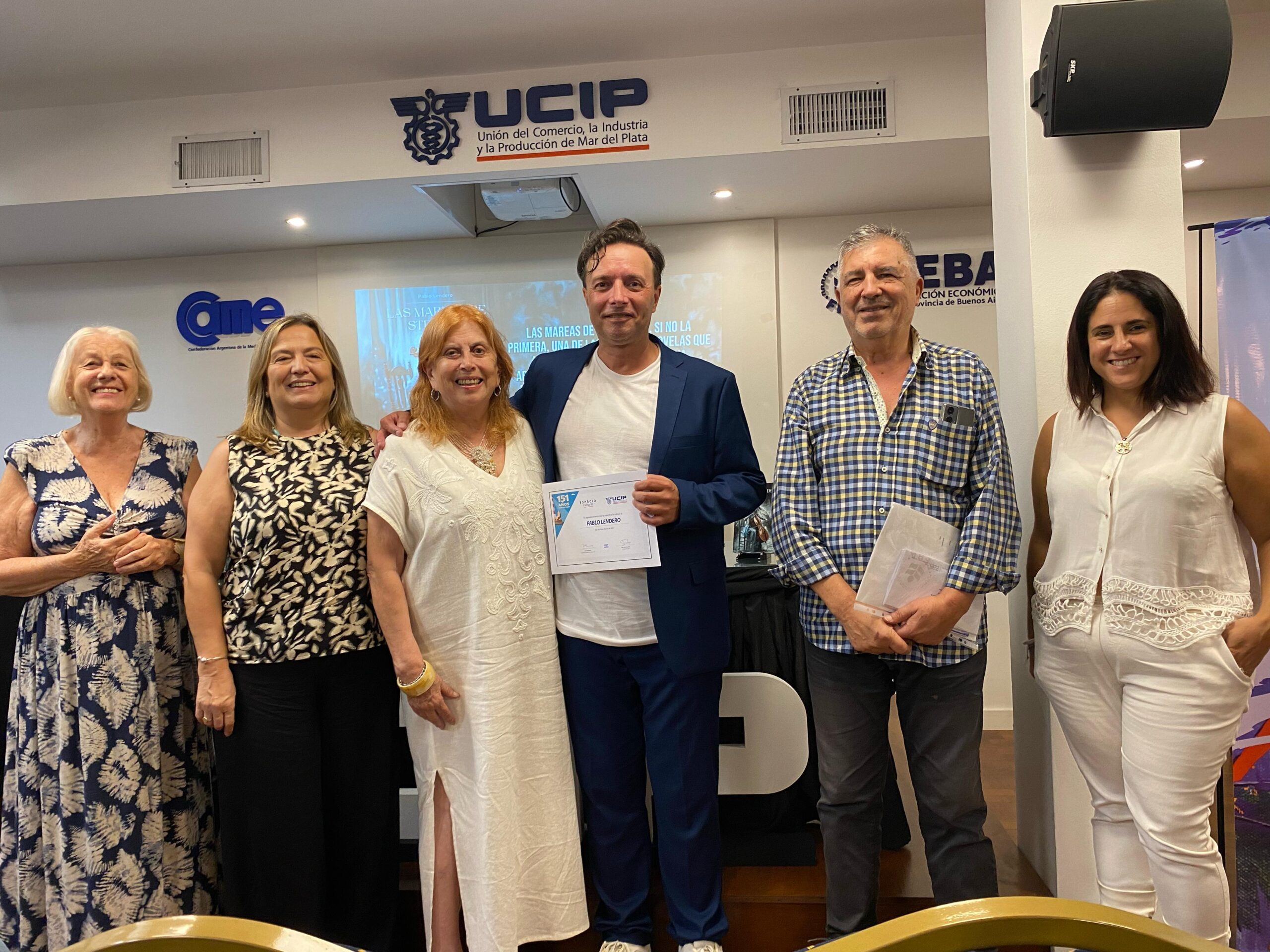 Presentación de libro en UCIP