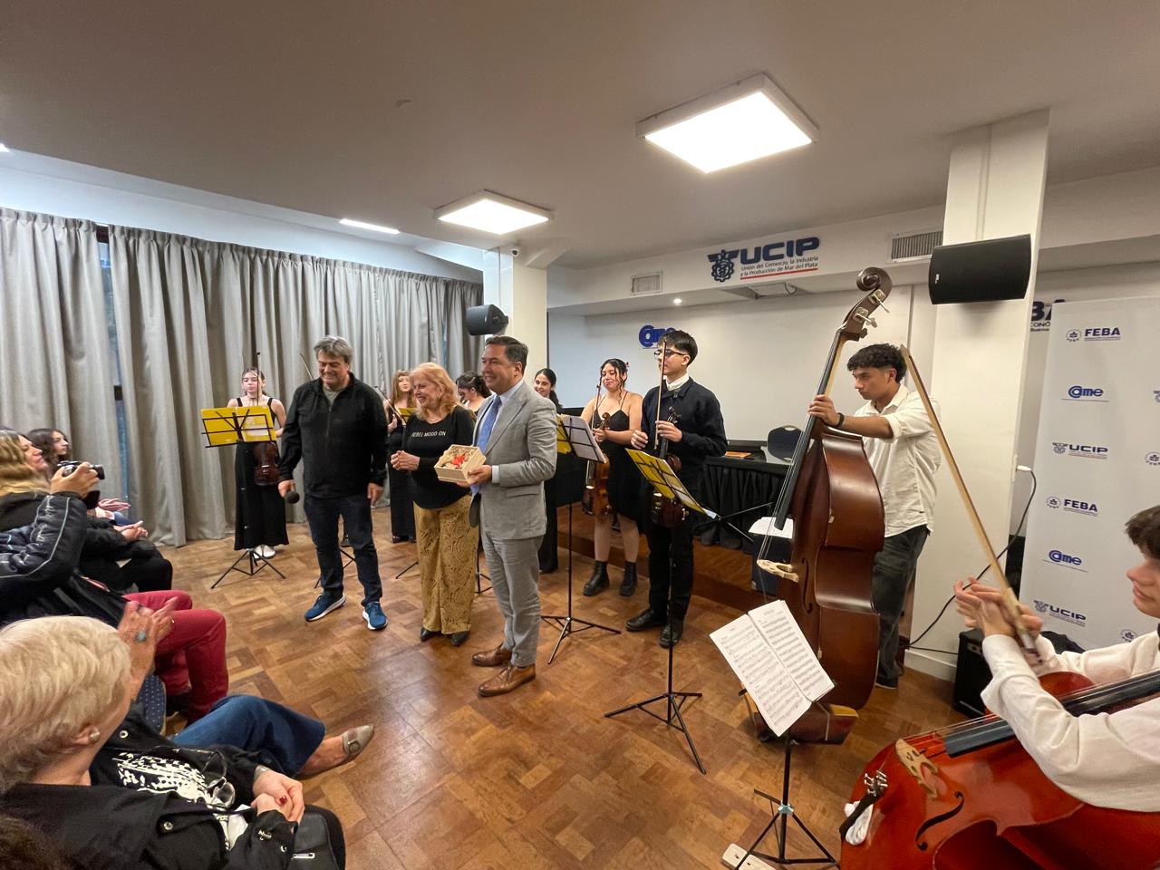 Orquesta Infanto Juvenil en UCIP